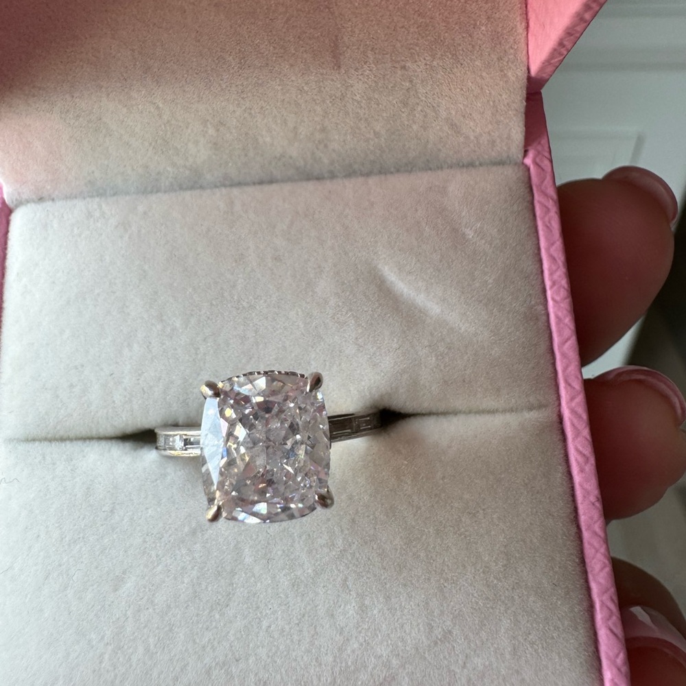 Elegant Silver Diamond Ring